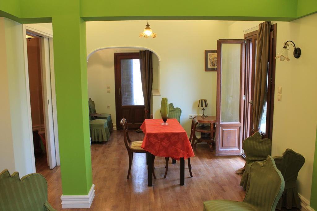 Acropolis Apartment Athene Buitenkant foto